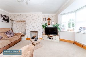 Sitting Room- click for photo gallery